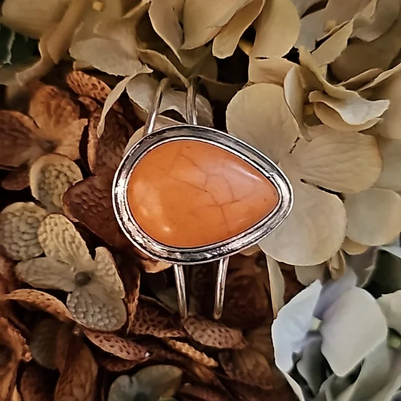 NWOT Cuff Bracelet - Picture 3 of 13